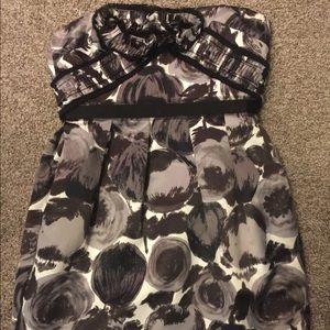 BCBG MAXAZRIA Petites strapless dress. Size 10P